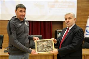 ASÜ’lüler Sordu, Kuzey’in Sultanları Yanıtladı