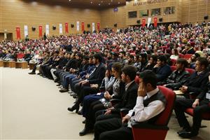 Dursun Ali Erzincanlı ASÜ’lülerle Buluştu 