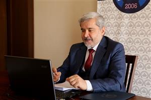 Şahin, “Dönüşen Dünyada Liderler Çalıştayı”na Katıldı 