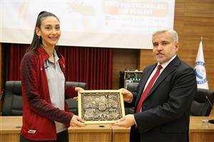 ASÜ’lüler Sordu, Kuzey’in Sultanları Yanıtladı