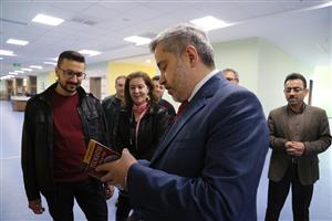 Kütüphaneyi 7 Ayda 245 Bin Kişi Ziyaret Etti  